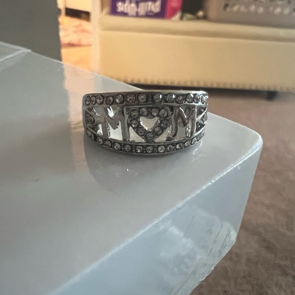 Mom ring - Picture 11 of 12